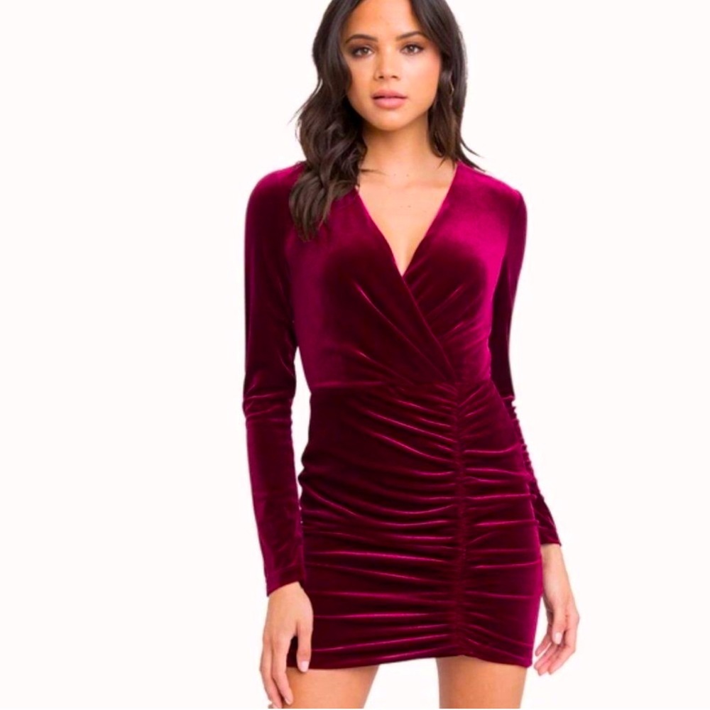 Black Halo Long Sleeve V Neck Ruched Mini Dress